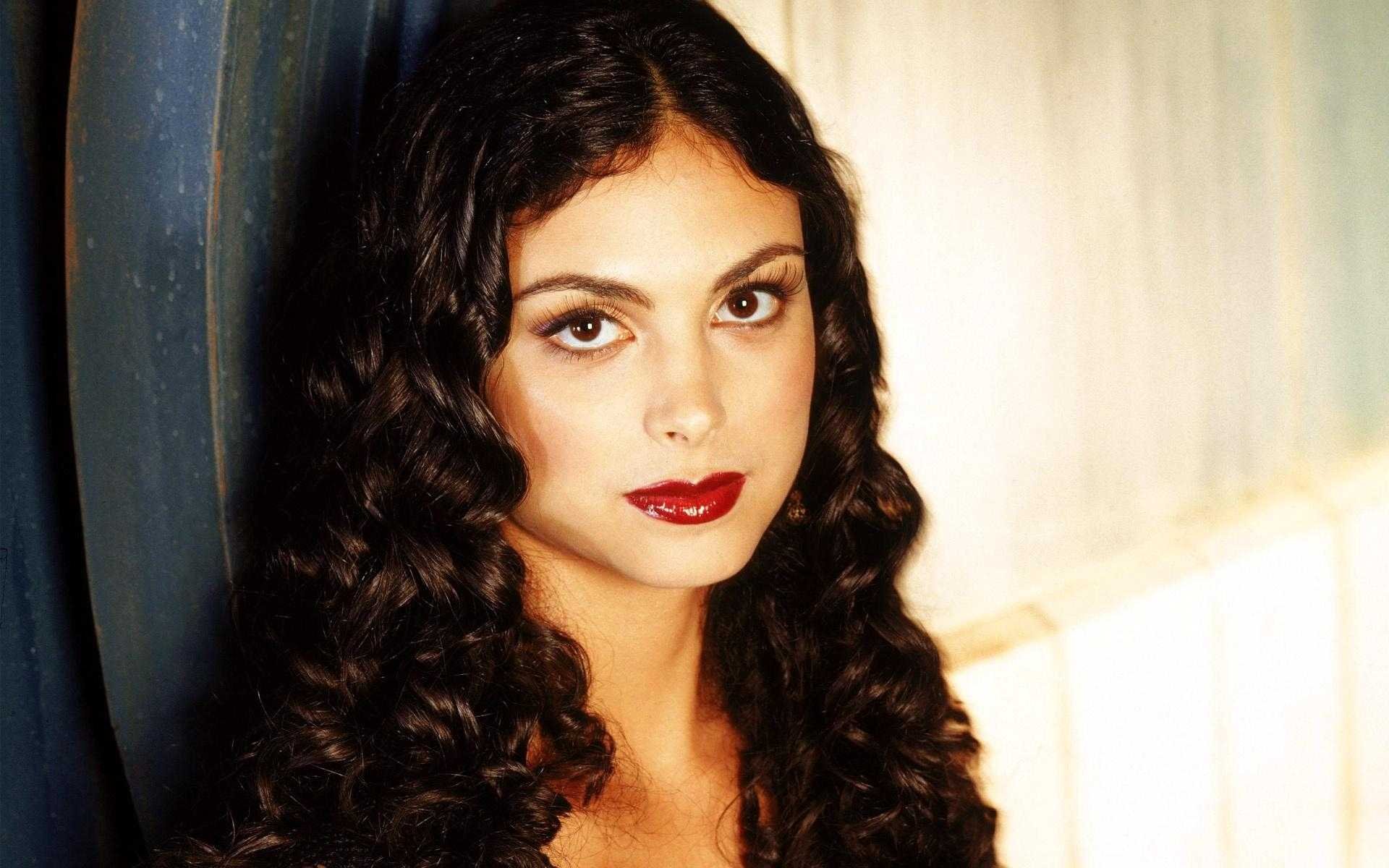 Morena baccarin gifs