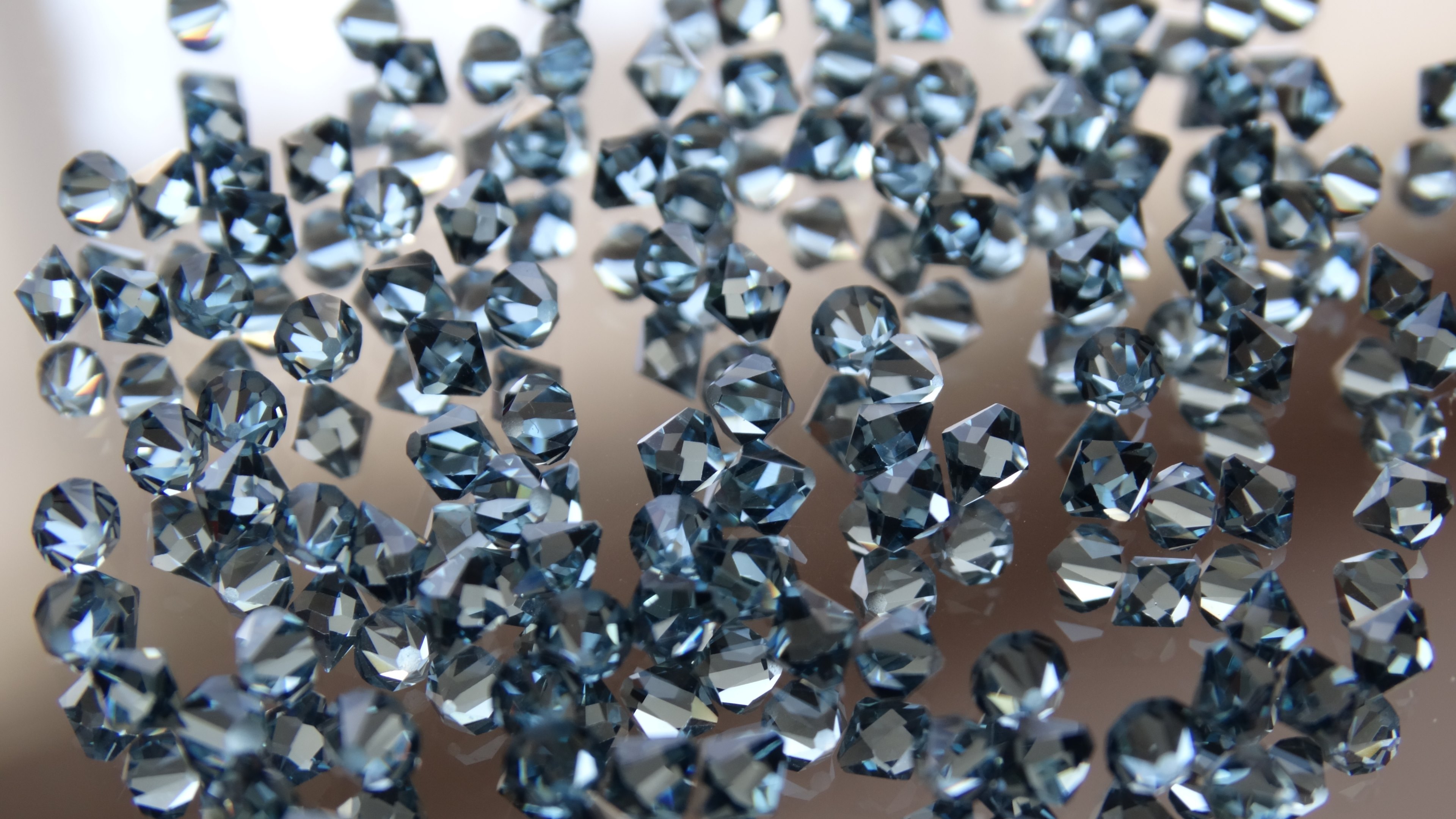 Scattered Diamonds by Hebi B.