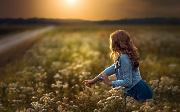 meadow woman mood HD Desktop Wallpaper | Background Image