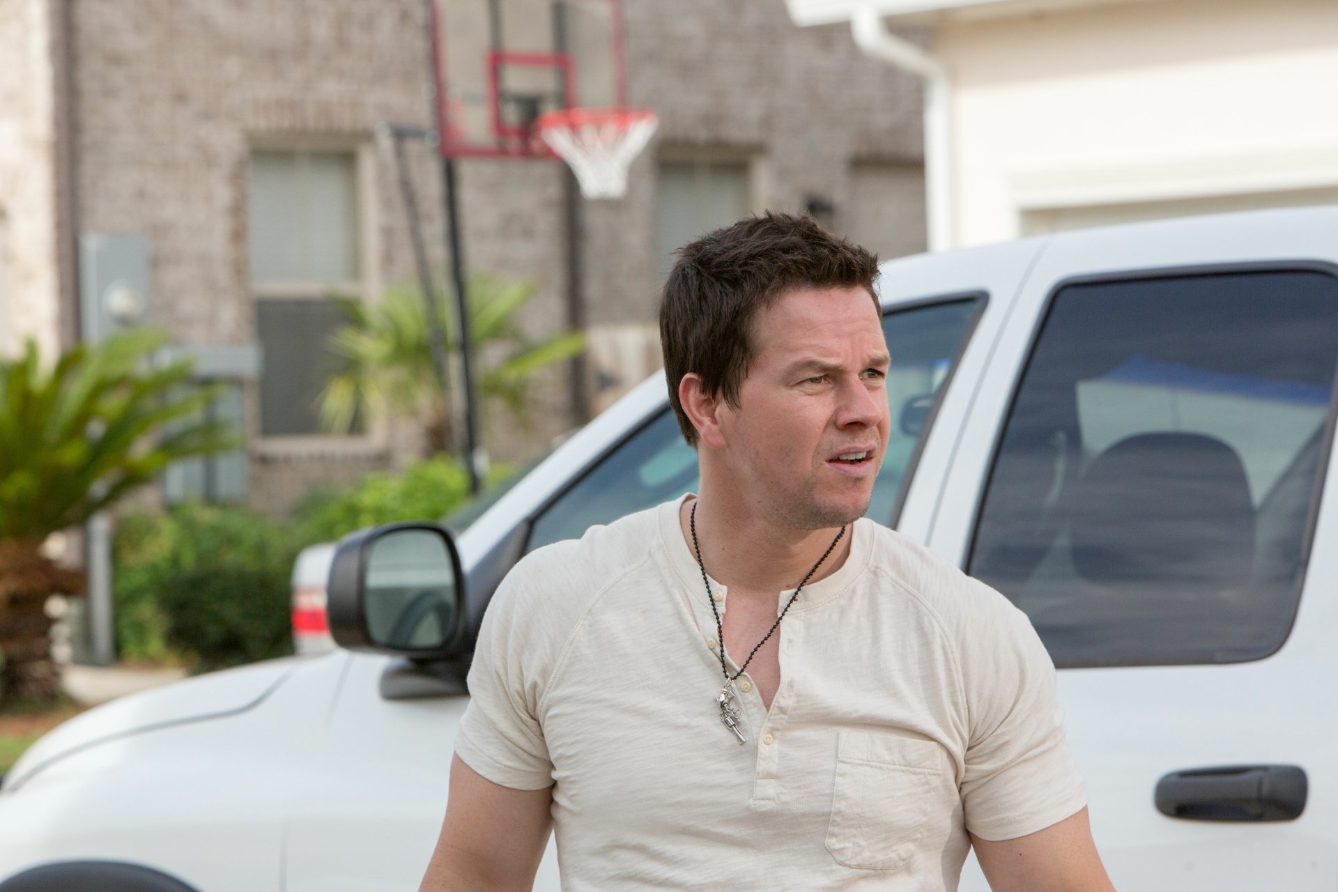 Download Mark Wahlberg Michael 'Stig' Stigman Movie 2 Guns 4k Ultra HD Wallpaper