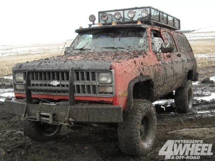 Chevrolet 4x4 off-road mud vehicle chevrolet suburban HD Desktop Wallpaper | Background Image