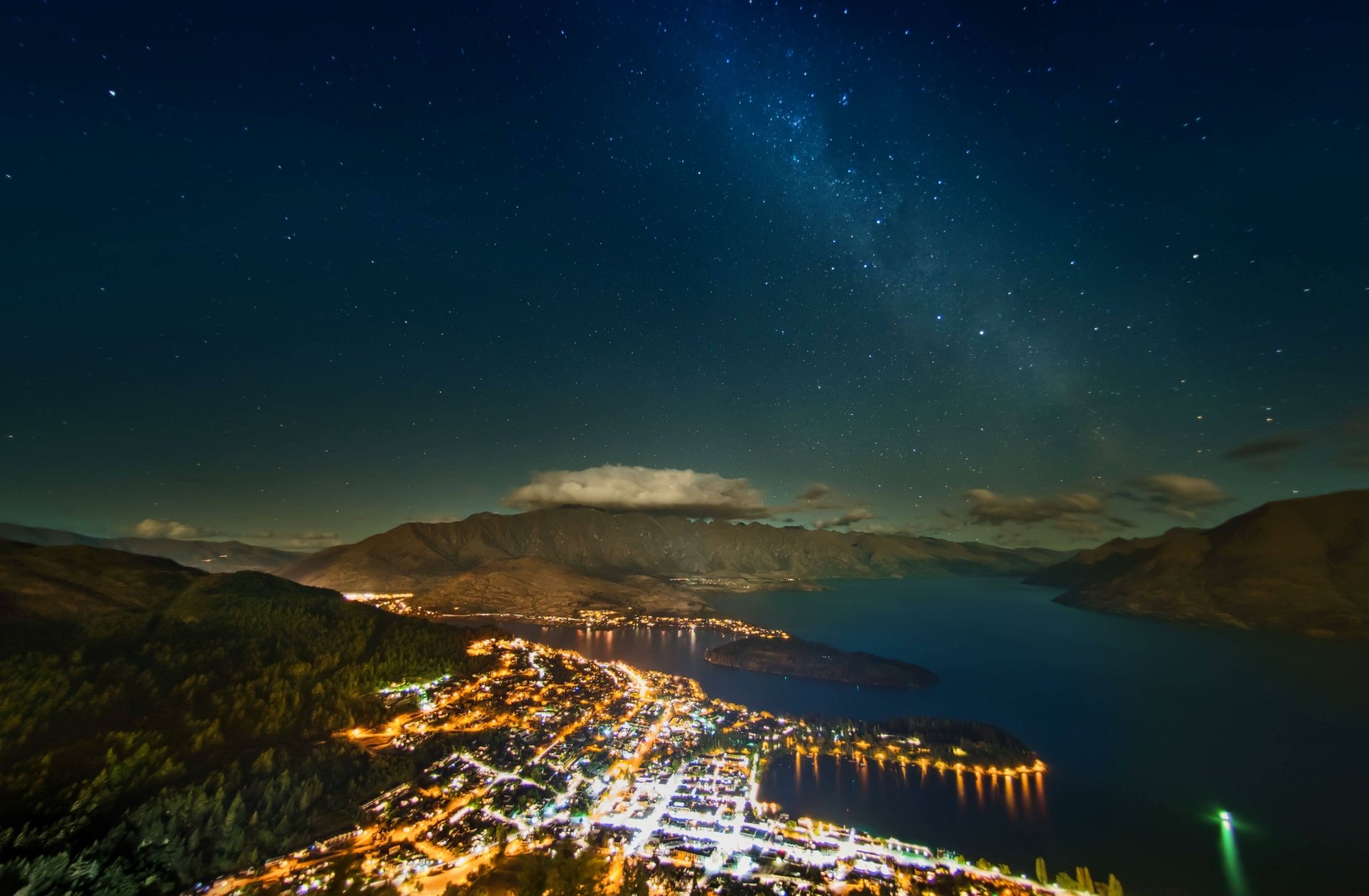 Download Man Made Queenstown (New Zealand) 4k Ultra HD Wallpaper by Trey Ratcliff