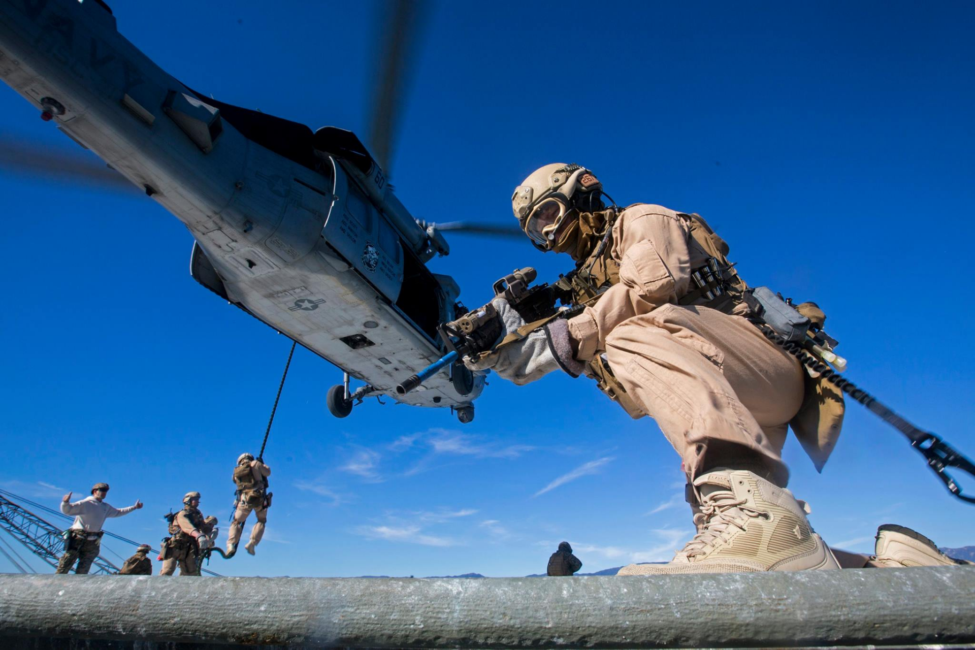 Download Military Soldier HD Wallpaper | 2048x1365 | Wallpaper Abyss
