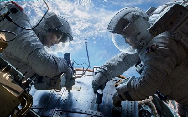 movie Gravity (2013) HD Desktop Wallpaper | Background Image