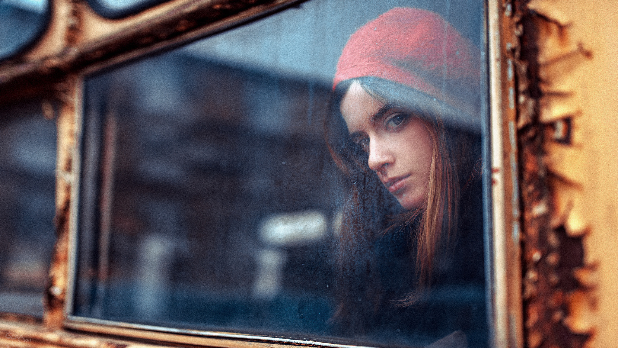 Download Window Brown Eyes Brunette Hat Woman Model HD Wallpaper by ...