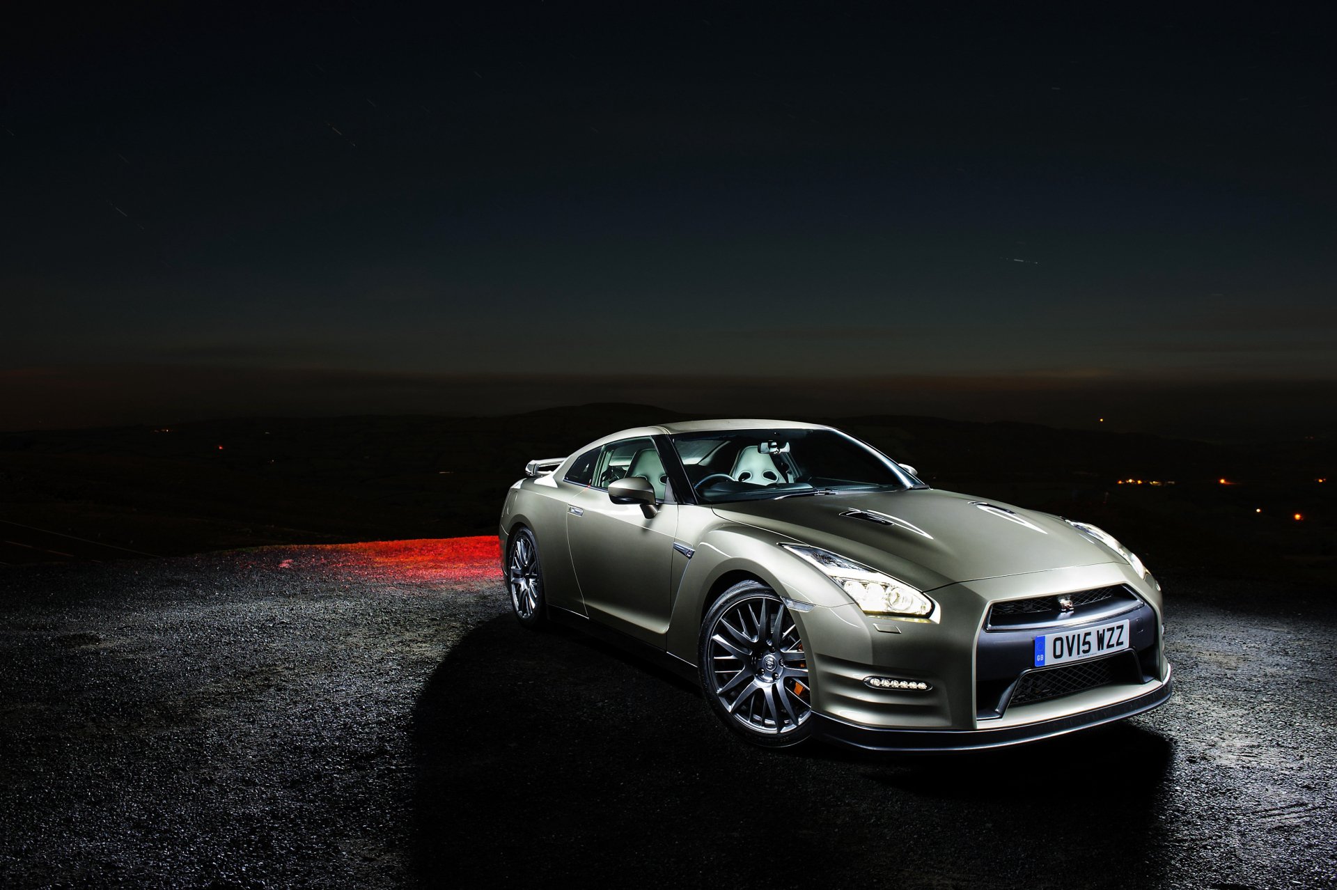 Download Silver Car Car Nissan Vehicle Nissan GT-R 4k Ultra HD ...