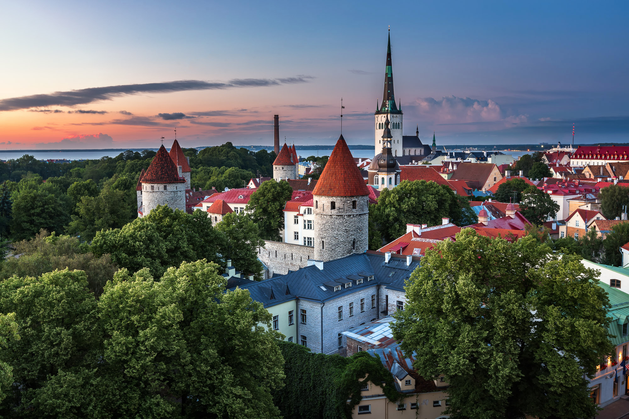Man Made Tallinn HD Wallpaper | Background Image
