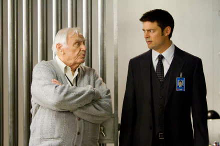 Henri (RED) Ernest Borgnine Karl Urban William Cooper movie red HD Desktop Wallpaper | Background Image