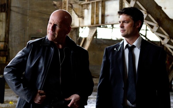 Movie RED Frank Moses Bruce Willis William Cooper Karl Urban HD Wallpaper | Background Image