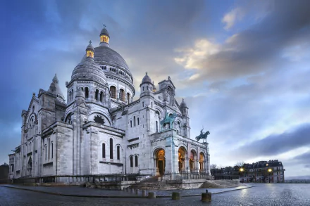  Sacred Heart Basilica of Montmarte