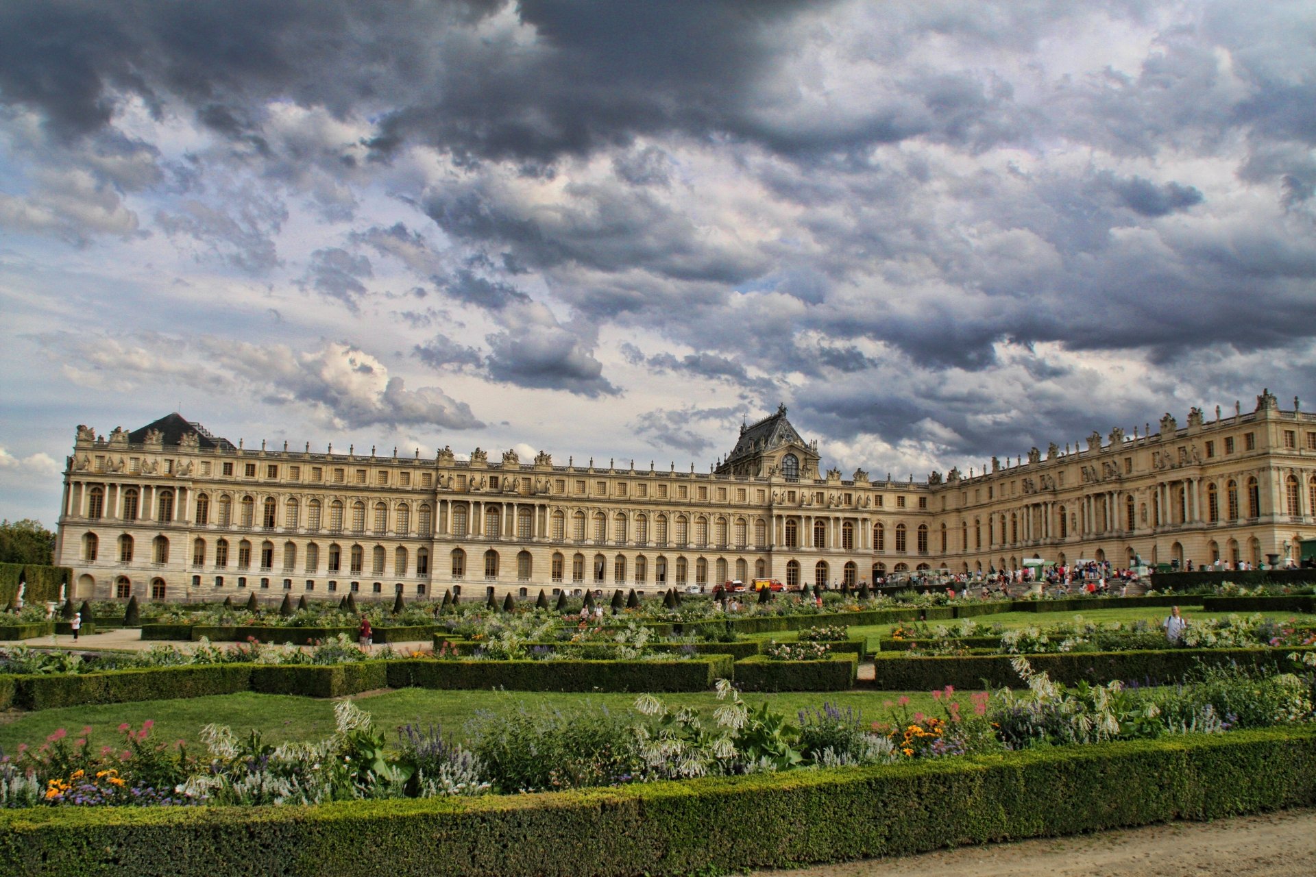 Versalles by LANC