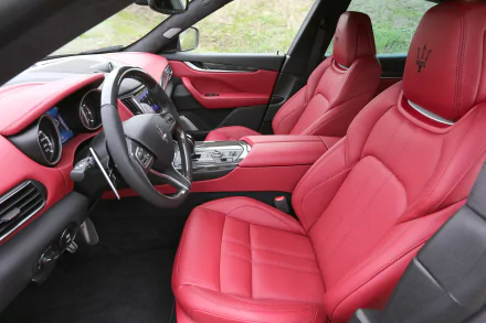 Seat red interior Maserati vehicle Maserati Levante HD Desktop Wallpaper | Background Image