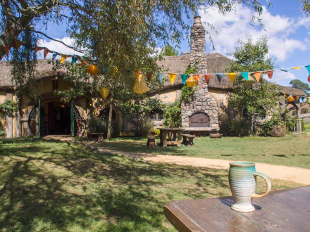  The Hobbit pub from the movieset