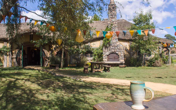  The Hobbit pub from the movieset