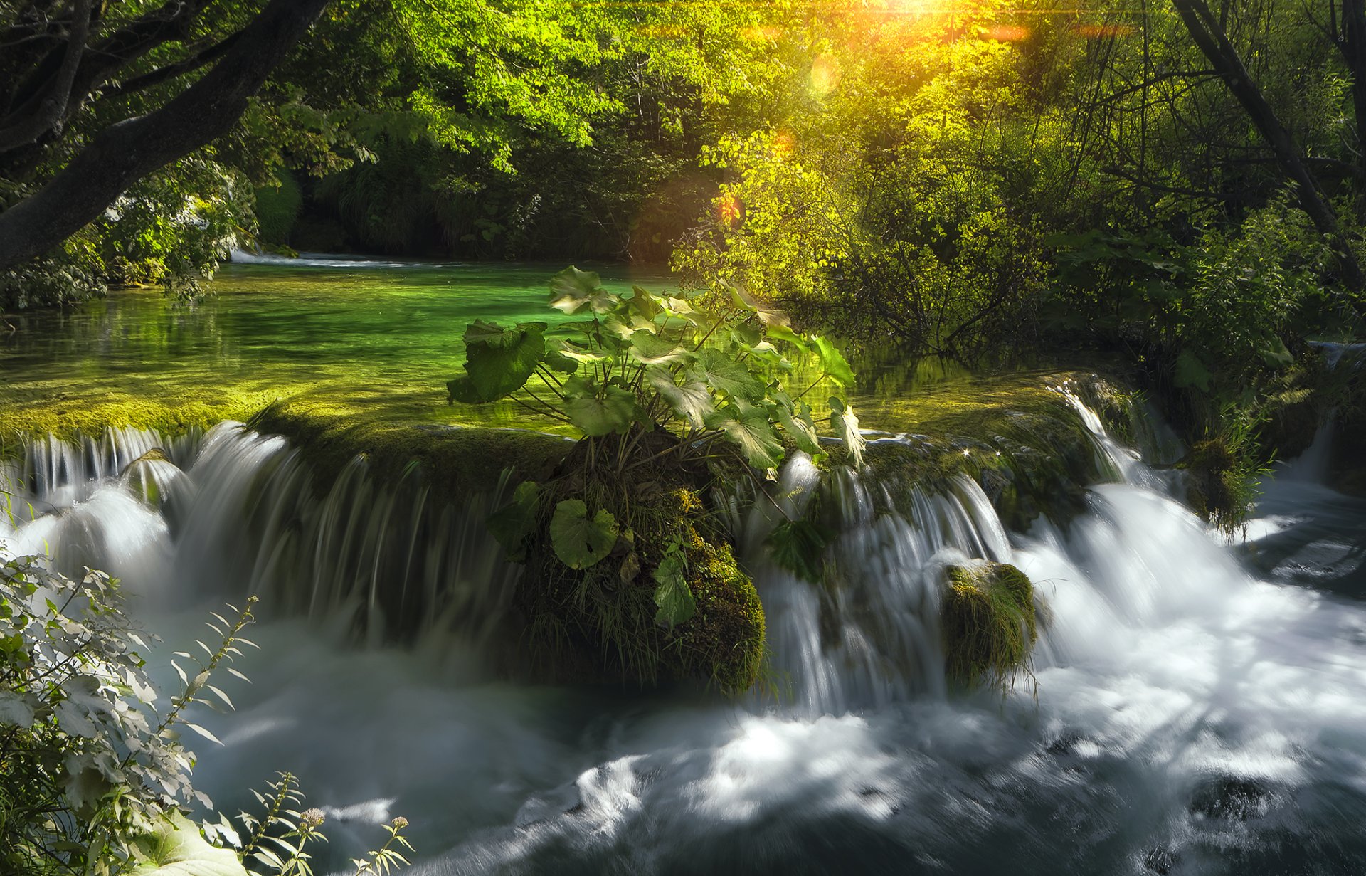 Cascading Waterfall Fondo De Pantalla Hd Fondo De Escritorio 2048x1313 Id701105 0275