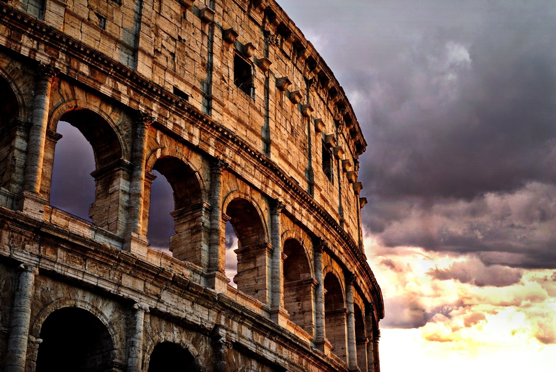 Colosseum Wallpaper