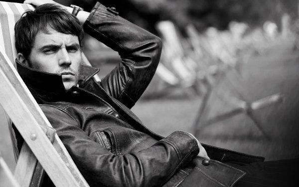 Celebrity Sam Claflin Actor English Black & White HD Wallpaper | Background Image