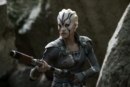 Sofia Boutella as Jaylah from Star Trek Beyond in a detailed 4K Ultra HD movie wallpaper for PC desktop background.