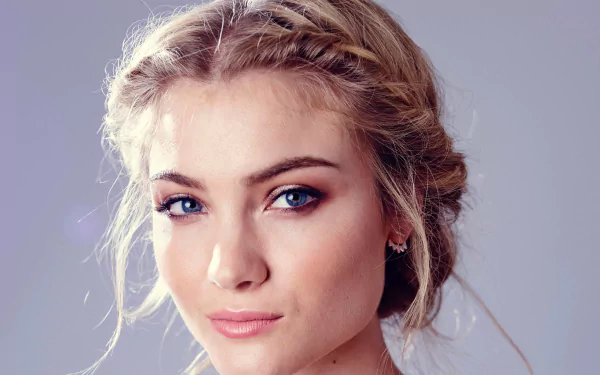 blue eyes blonde face actress American Celebrity Skyler Samuels HD Desktop Wallpaper | Background Image