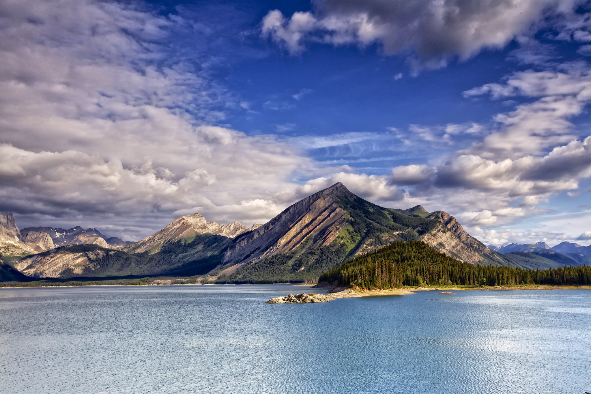 Download Lake Cloud Sky Nature Mountain HD Wallpaper