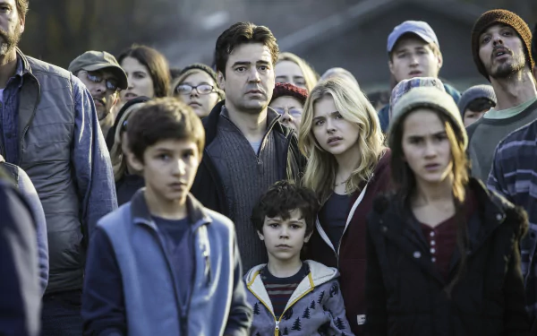 Ron Livingston Ron Livingston Zackary Arthur Chloë Grace Moretz movie The 5th Wave HD Desktop Wallpaper | Background Image