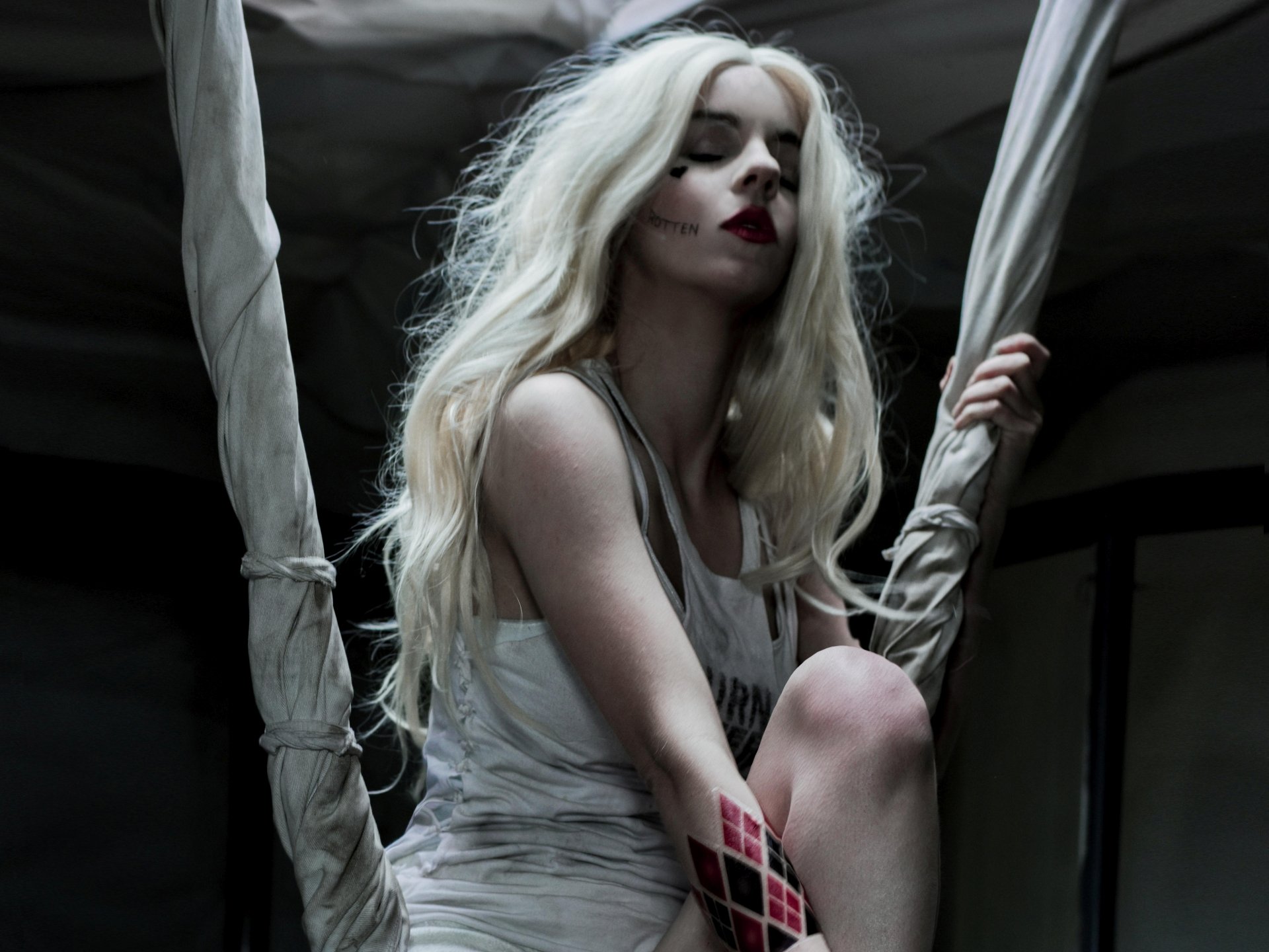 Rotten Harley Quinn Wallpaper 34 Rotten Ideas | Joker And Harley