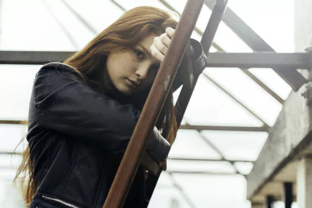 redhead woman model HD Desktop Wallpaper | Background Image