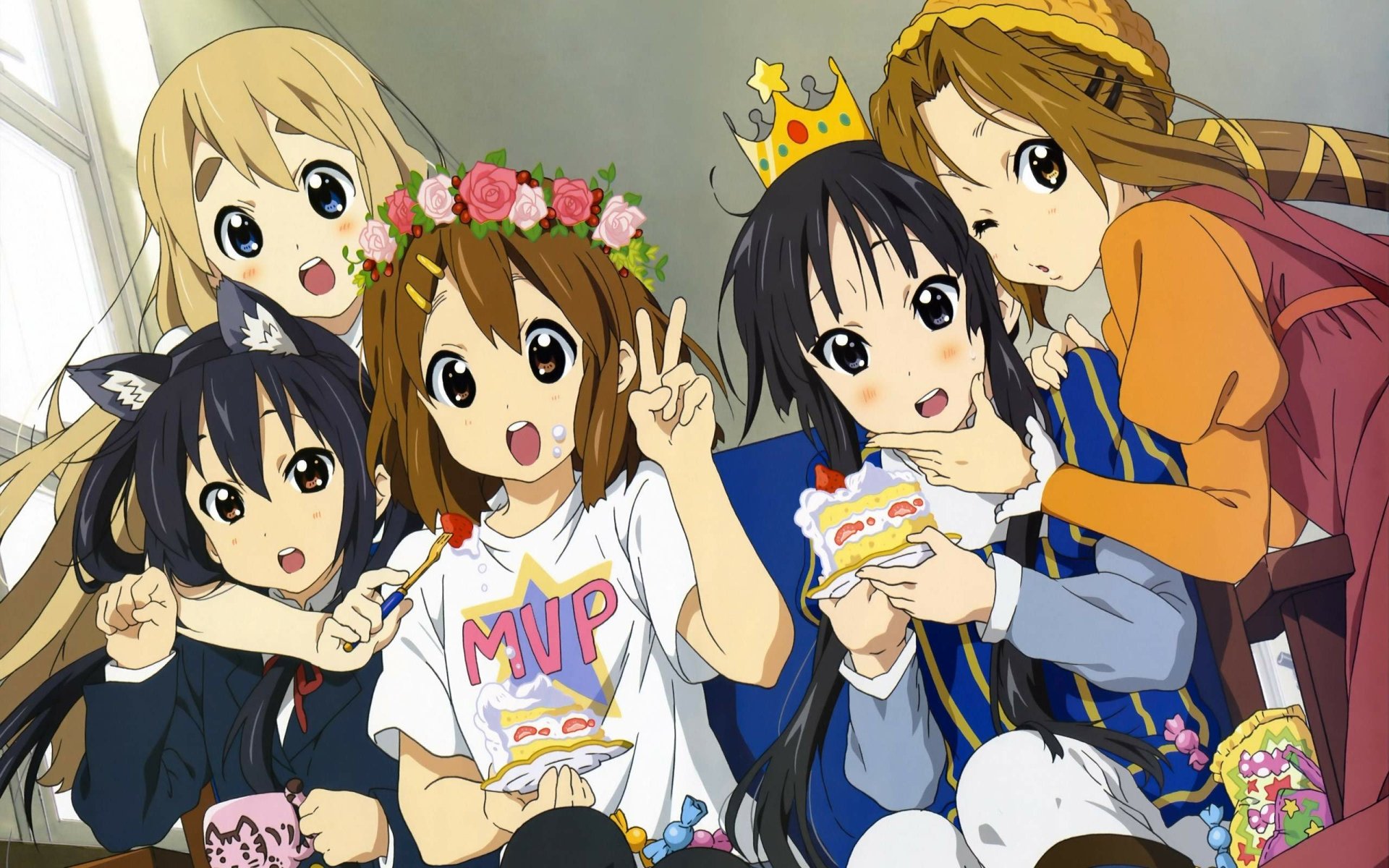 A vibrant HD wallpaper featuring the characters Azusa Nakano, Tsumugi Kotobuki, Ritsu Tainaka, Yui Hirasawa, and Mio Akiyama from the anime K-ON!, capturing a fun and lively moment together.