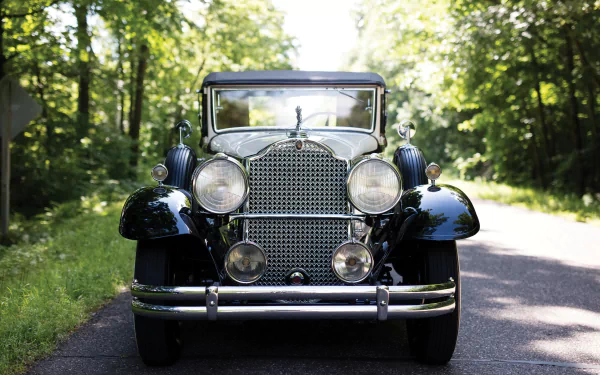  1931 Packard Deluxe Eight Convertible Coupe