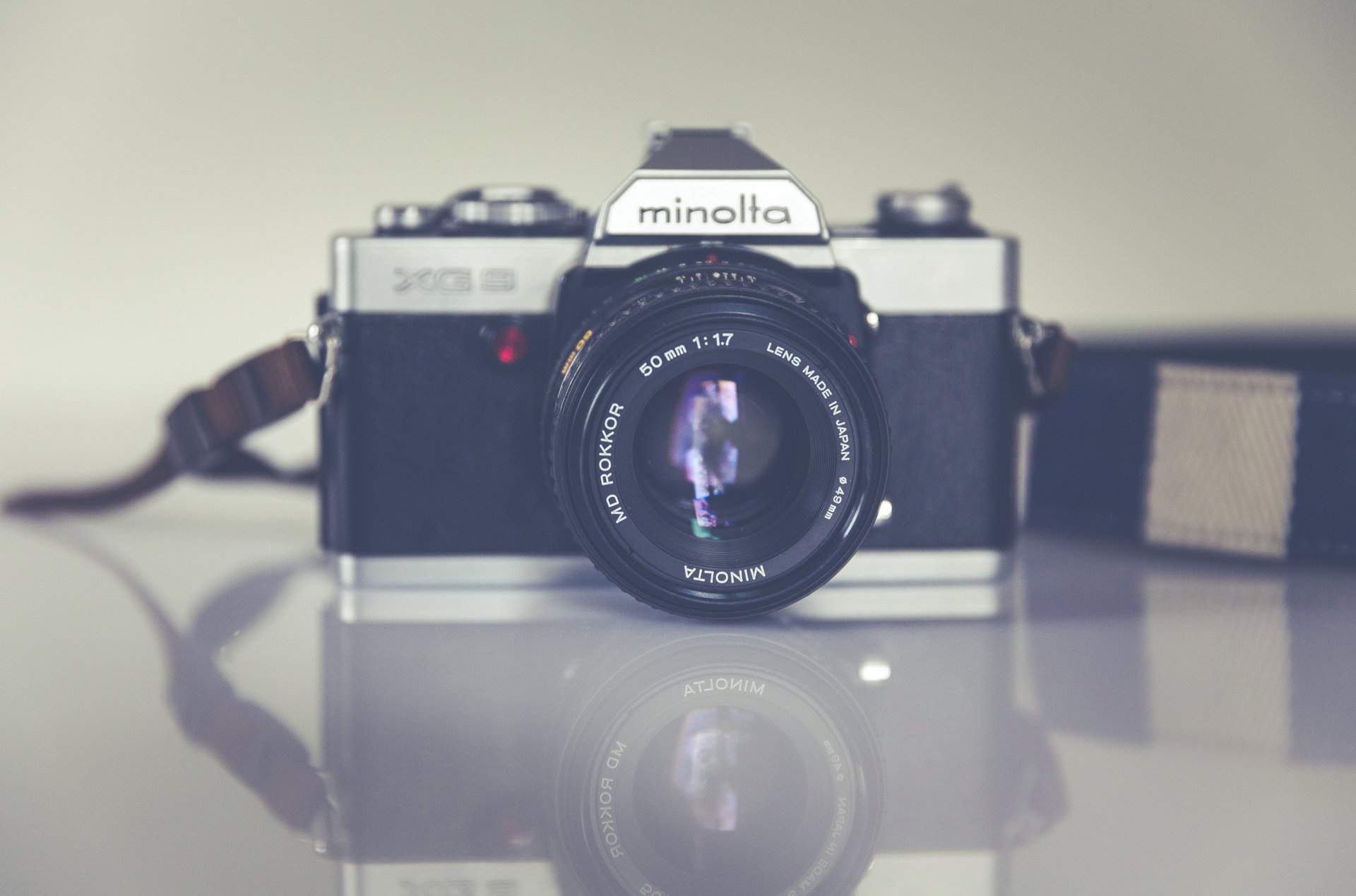 Download Minolta Reflection Man Made Camera 4k Ultra HD Wallpaper