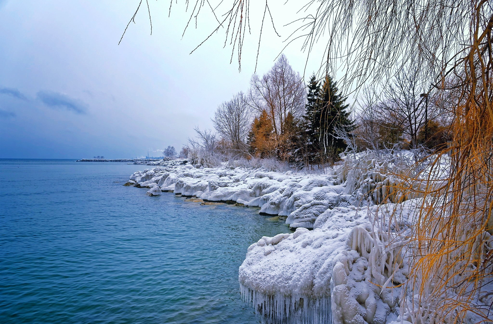 Lake in Winter HD Wallpaper | Background Image | 2048x1346 | ID:765655