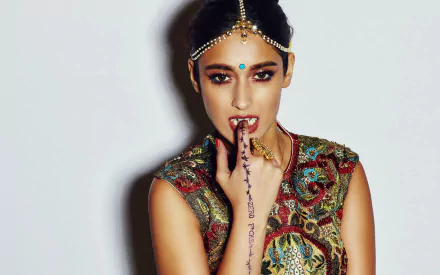 lipstick bindi black hair tattoo Indian model actress Celebrity Ileana D'Cruz HD Desktop Wallpaper | Background Image