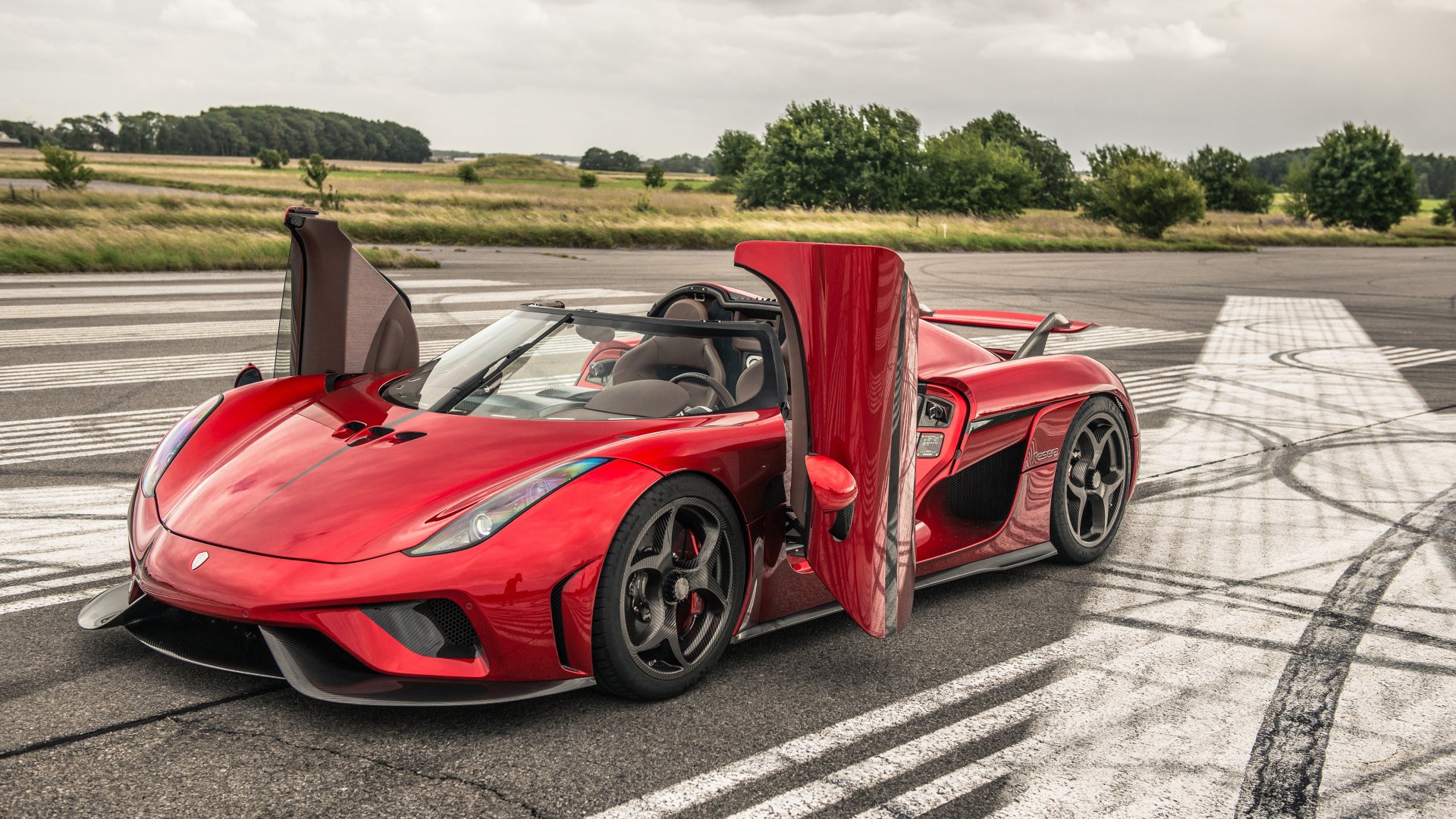 Koenigsegg Regera 4K Ultra HD Wallpaper