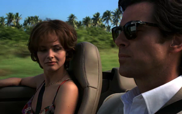 Natalya Simonova Izabella Scorupco James Bond Pierce Brosnan movie GoldenEye HD Desktop Wallpaper | Background Image