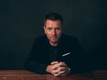 Scottish actor Celebrity Ewan McGregor HD Desktop Wallpaper | Background Image