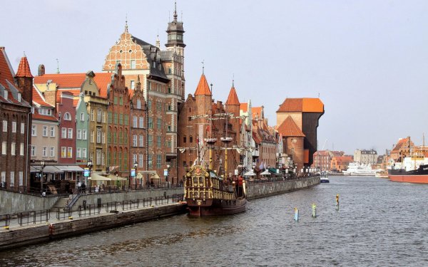 Man Made Gdansk Towns Poland City River House Boat HD Wallpaper | Background Image