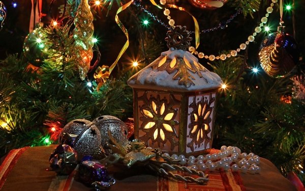 Holiday Christmas Lantern Christmas Ornaments HD Wallpaper | Background Image