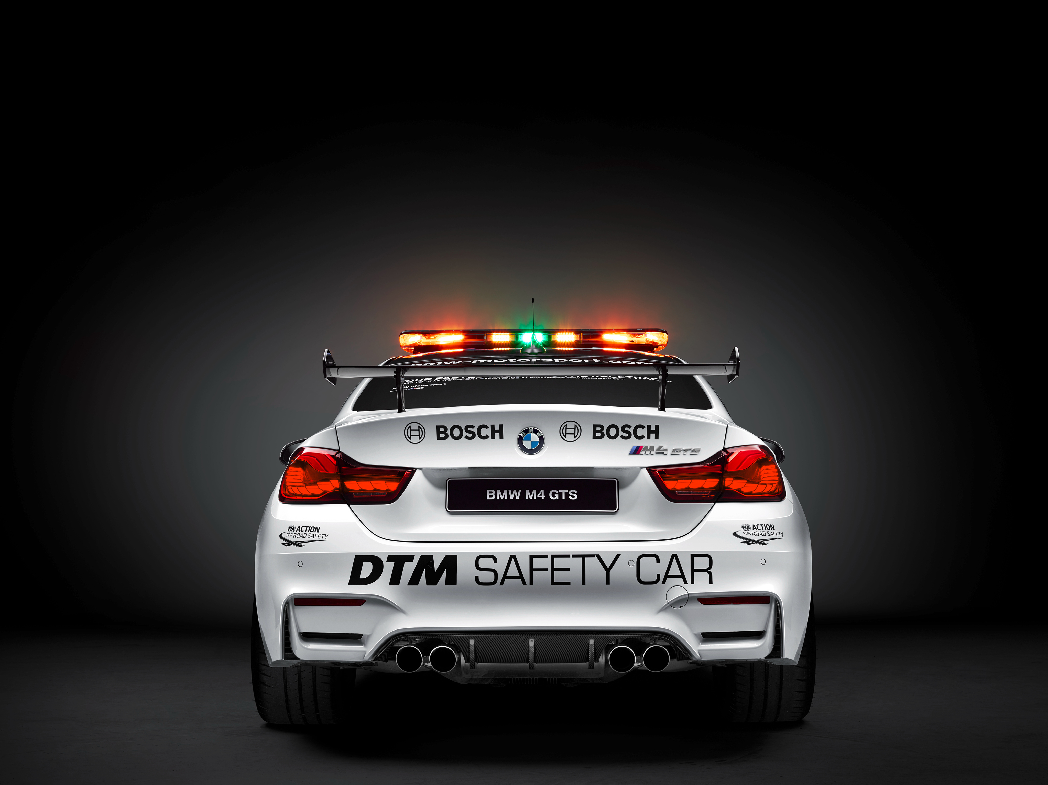 Vehicles BMW M4 HD Wallpaper | Background Image