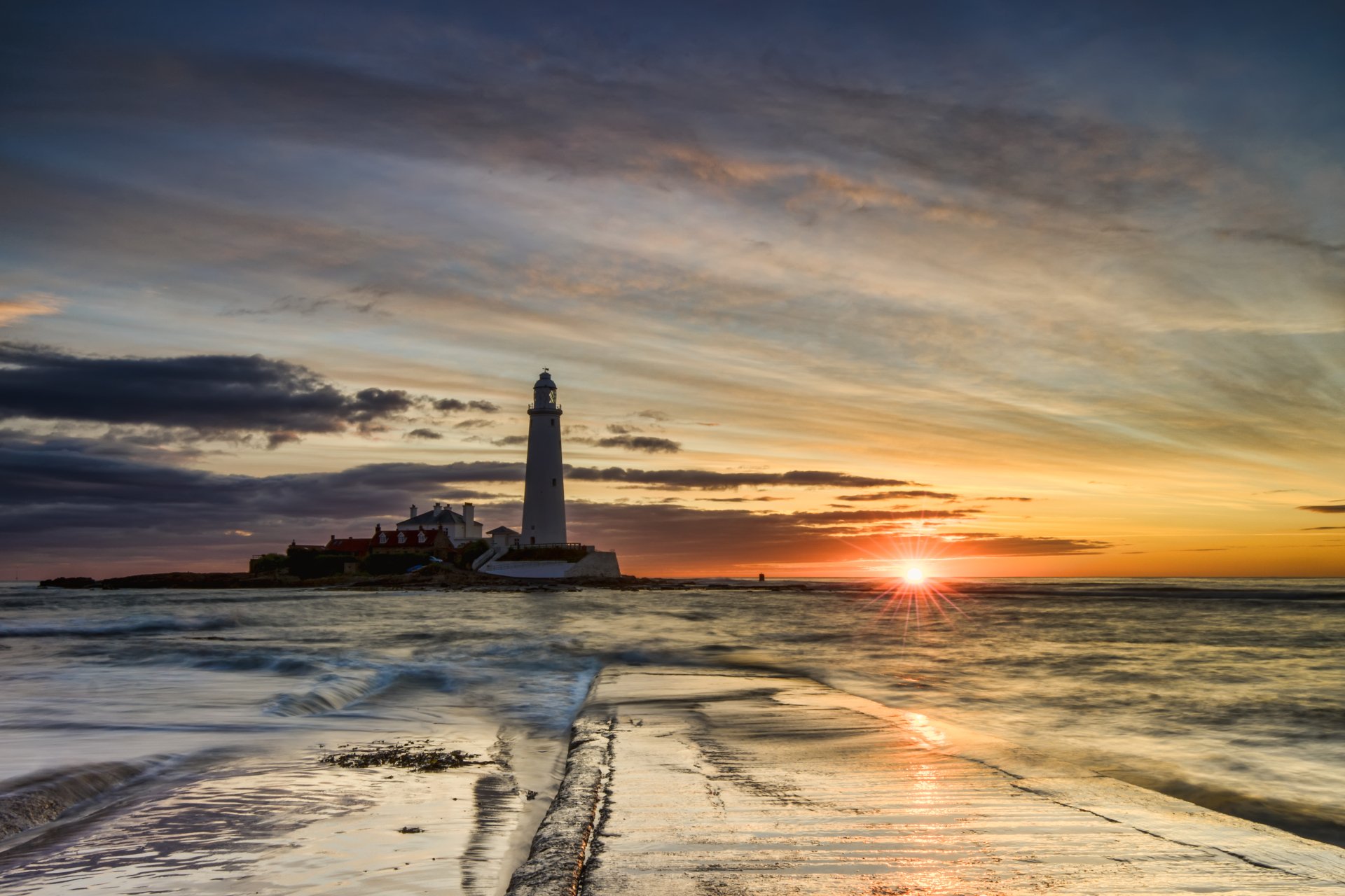 Download Sunrise Sky Horizon Sun Ocean Building Man Made Lighthouse 4k 