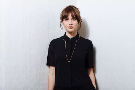Celebrity Felicity Jones HD Desktop Wallpaper | Background Image
