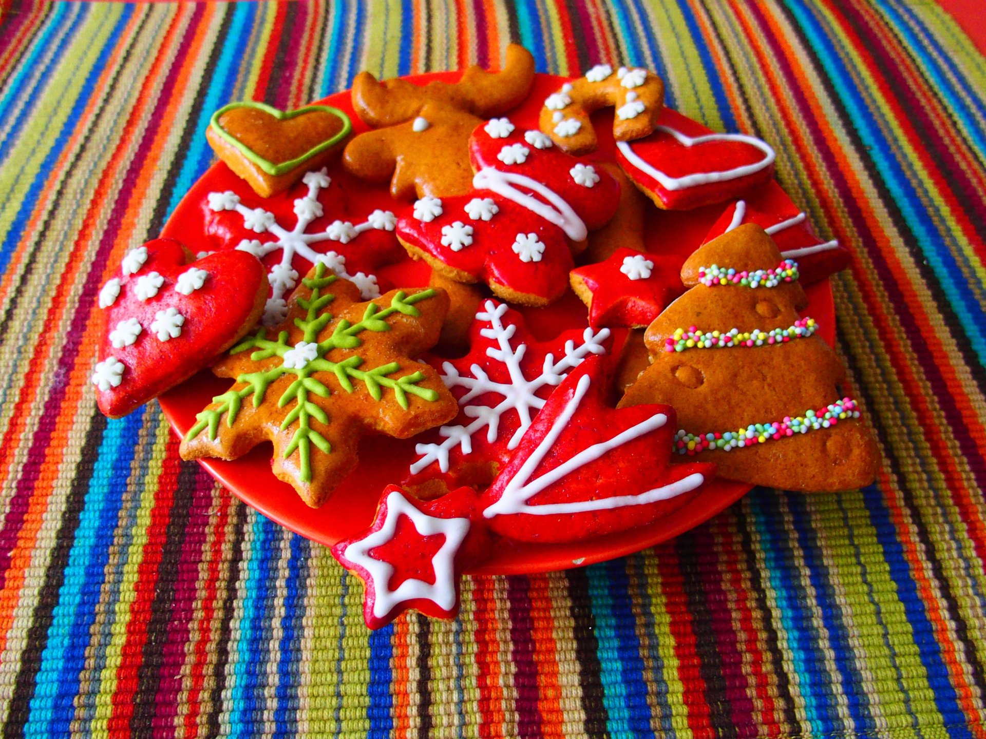 Download Christmas Colorful Food Cookie Colorful Christmas HD Wallpaper