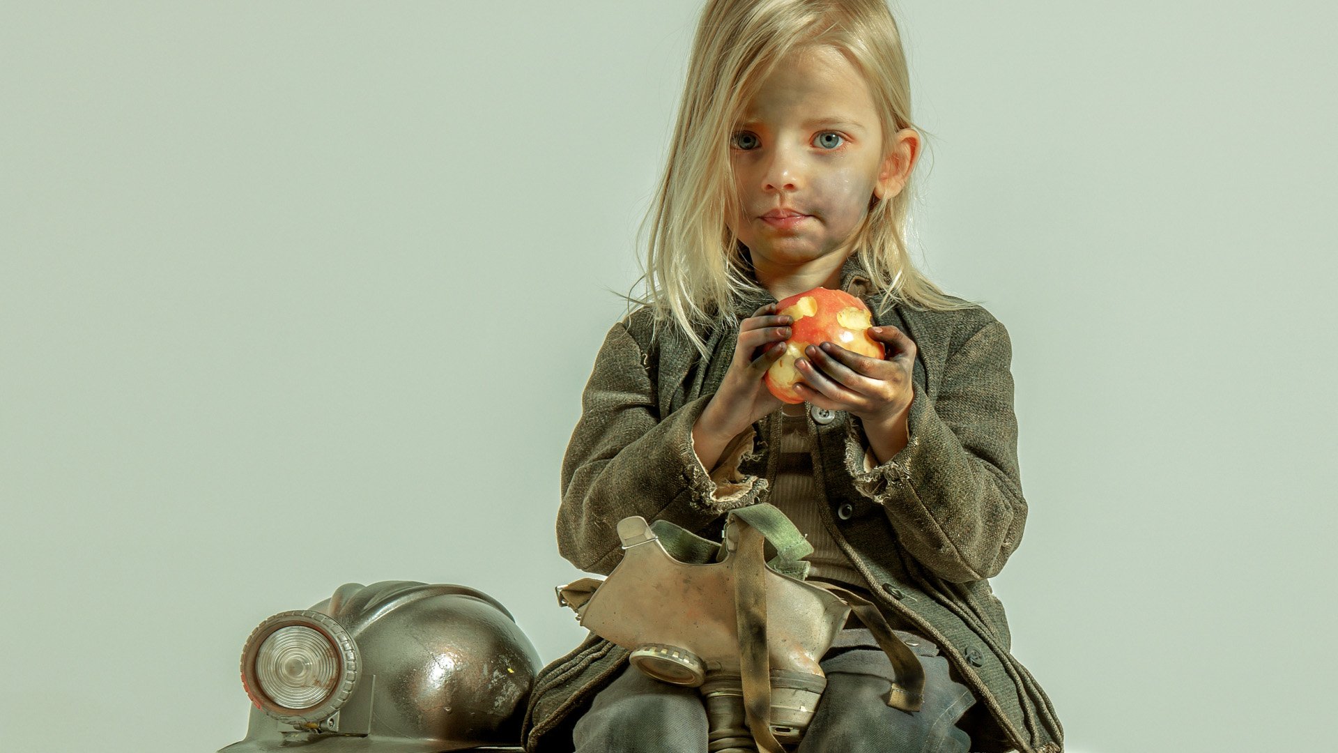 Download Movie The Hunger Games: Mockingjay - Part 1 HD Wallpaper