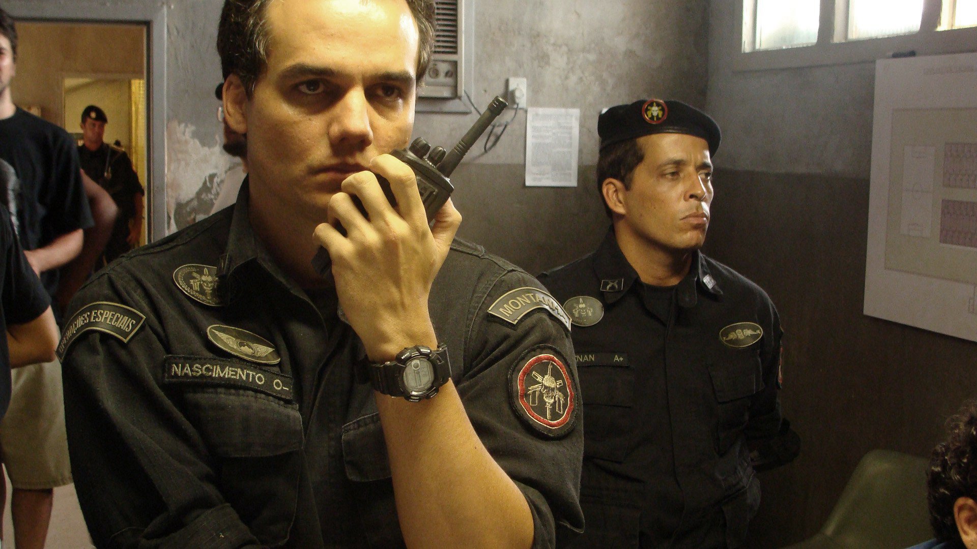 Download Movie Elite Squad 2: The Enemy Within HD Wallpaper