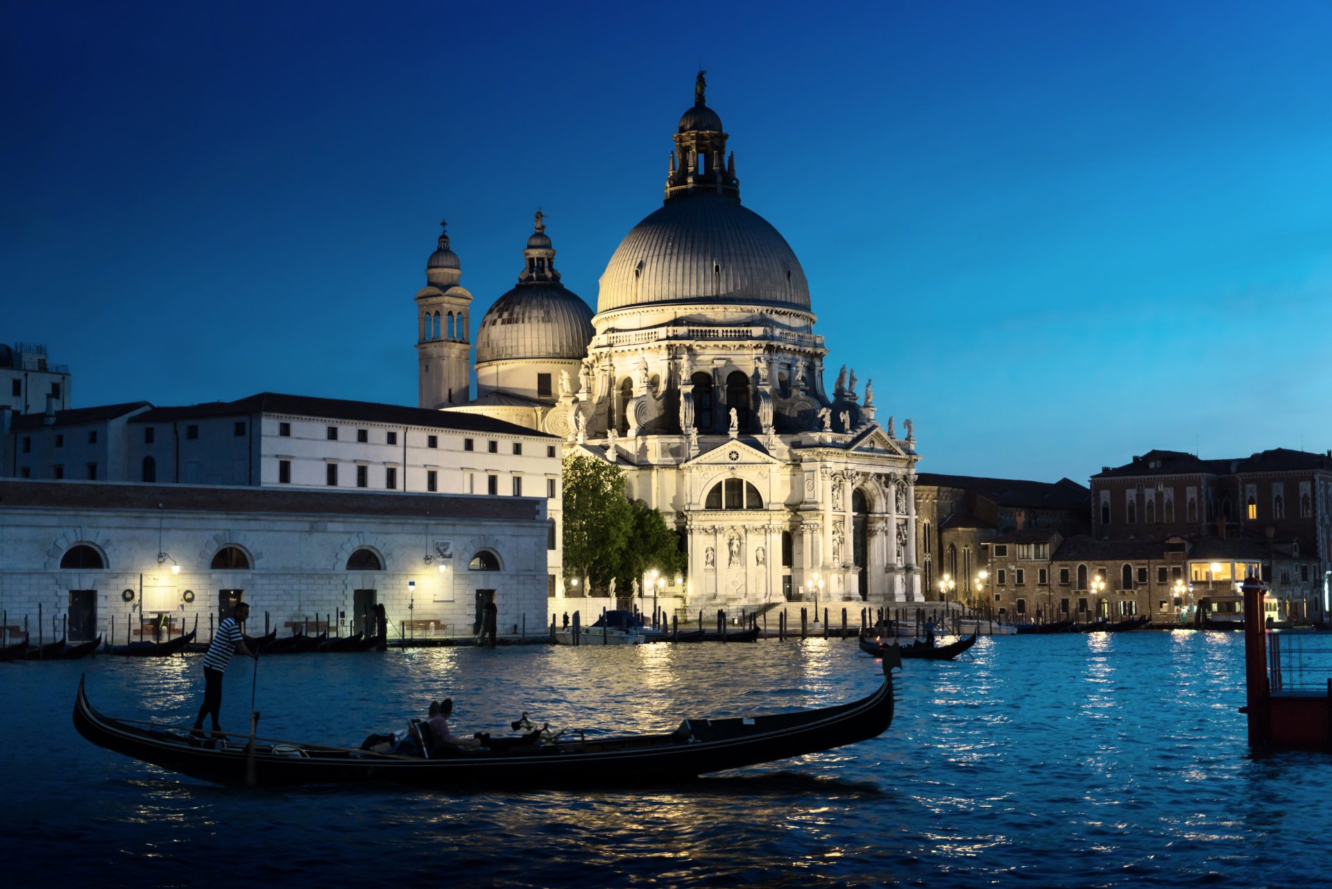 Download Italy Venice Architecture Cathedral Church Religious Cathedral Santa Maria Della Salute HD Wallpaper