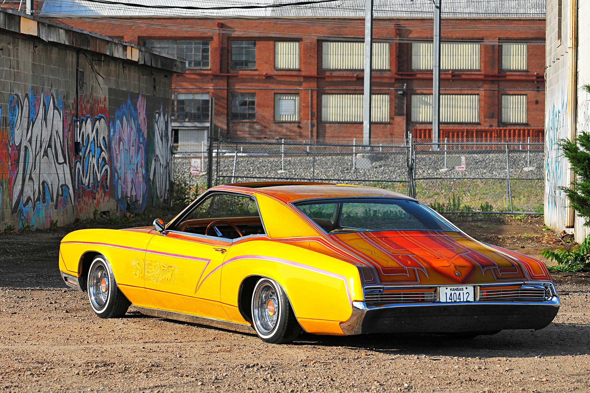 Download Lowrider Vehicle Buick Riviera GS HD Wallpaper