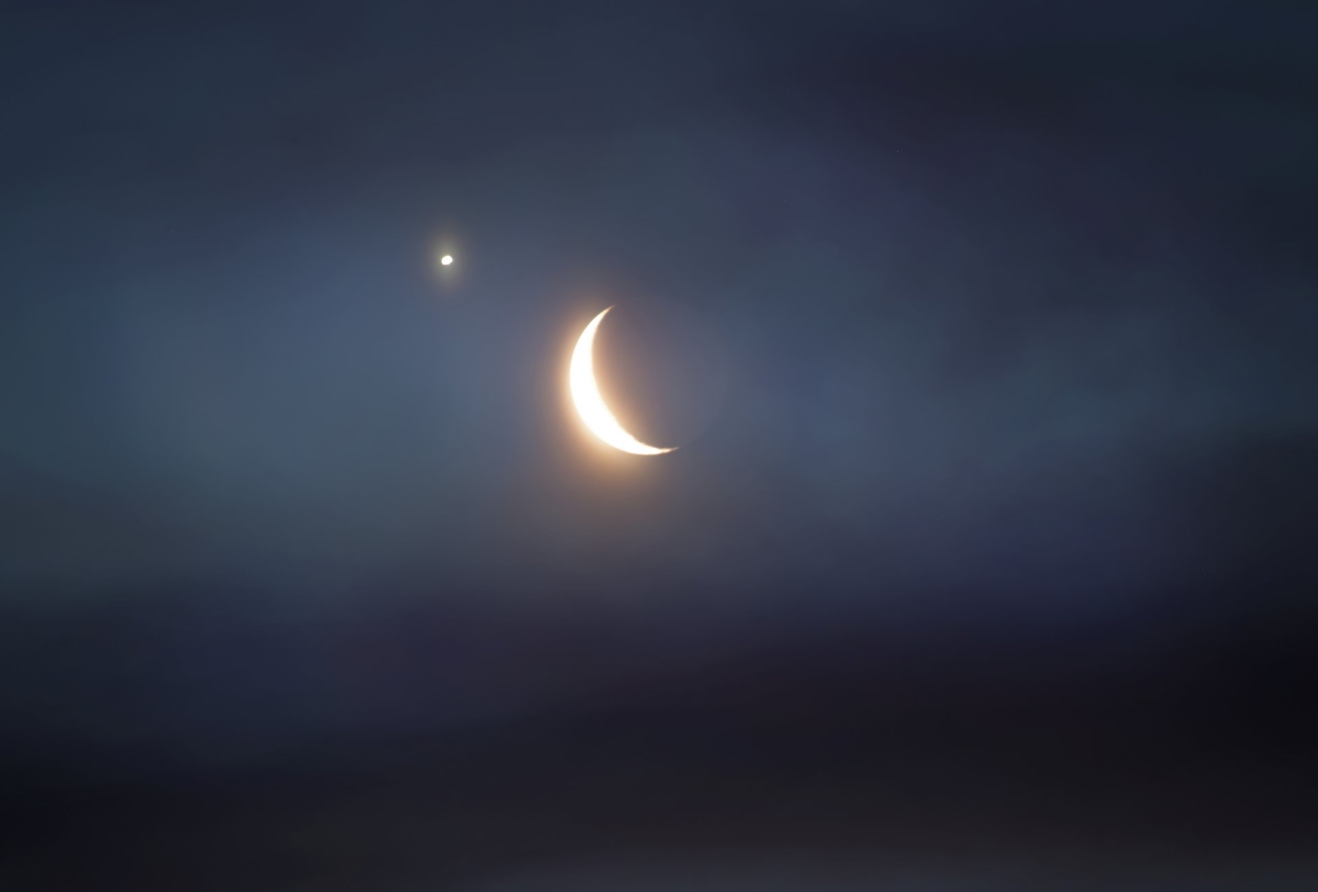 Download Nature Crescent 4k Ultra HD Wallpaper