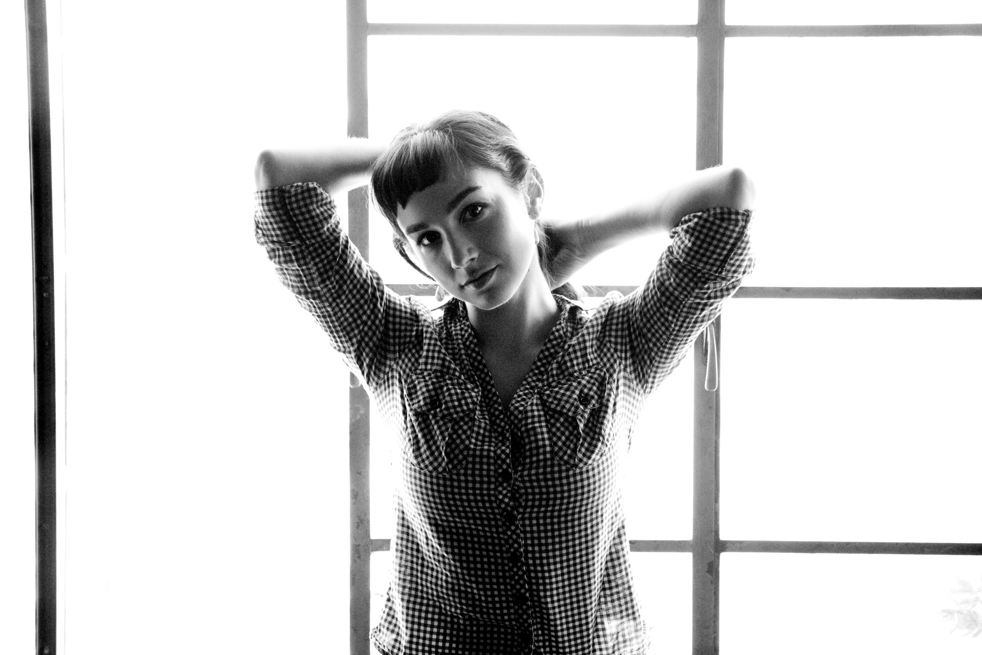 Download Black & White Actress American Celebrity Molly Ephraim 4k Ultra HD  Wallpaper