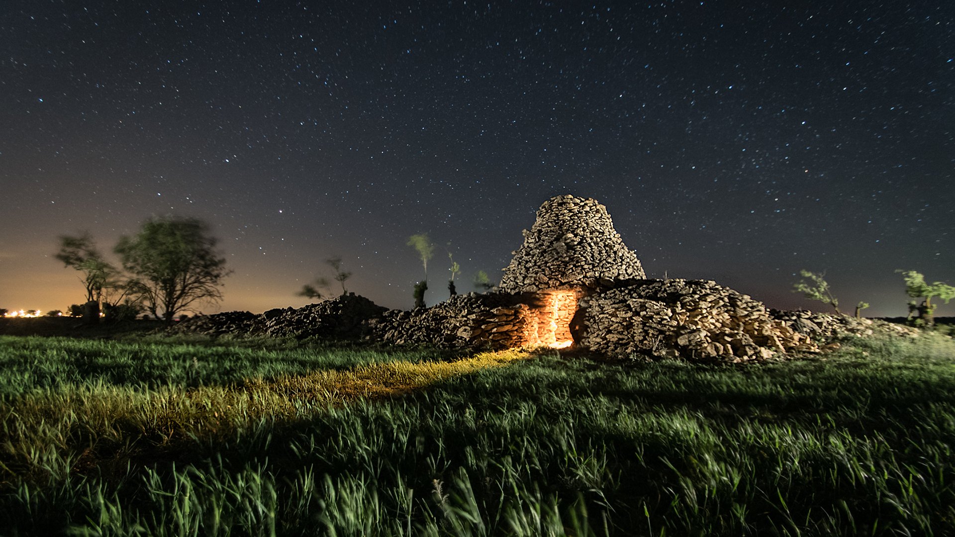 Download Man Made Hut HD Wallpaper