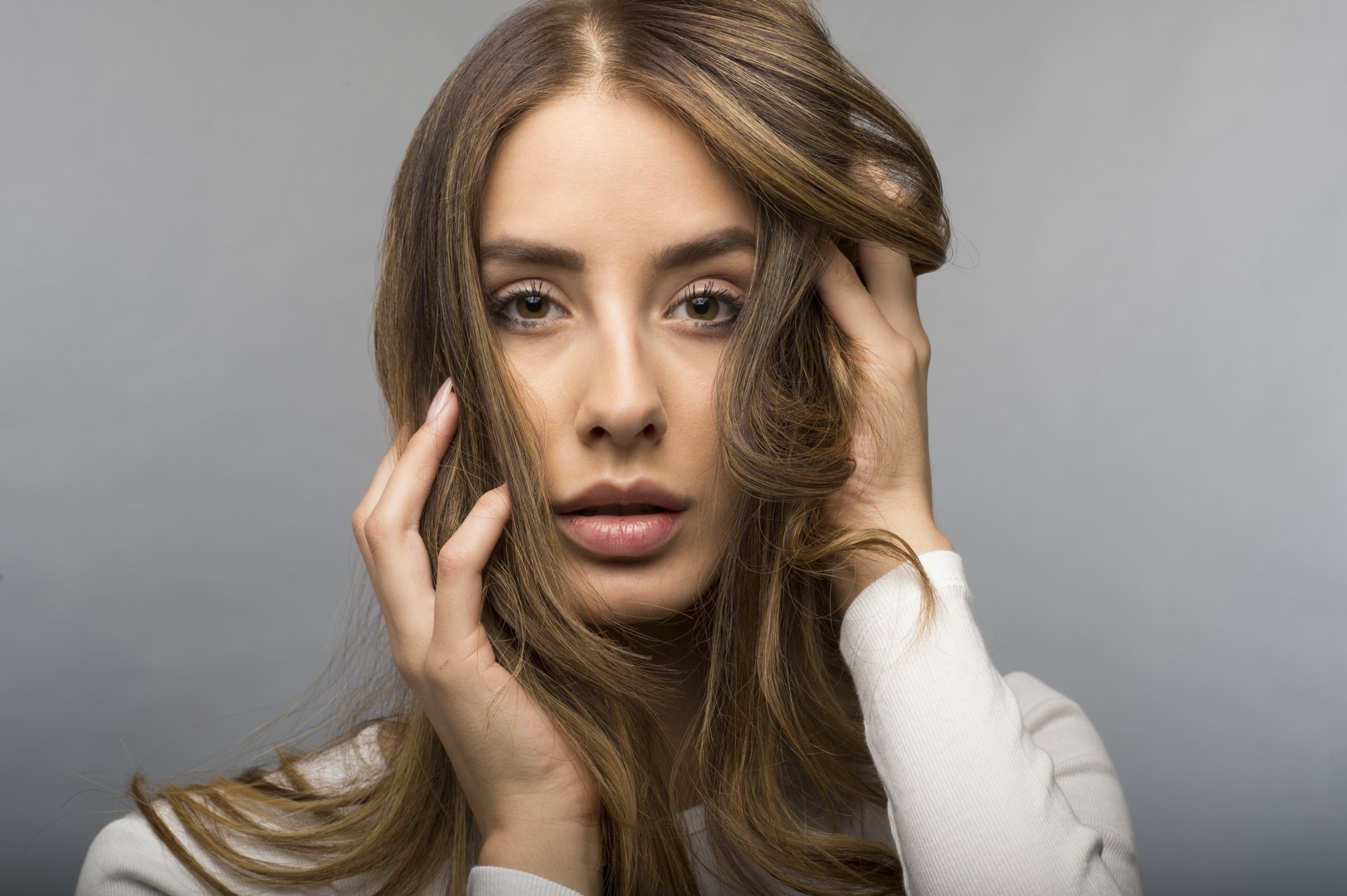 Download Brown Eyes Brunette Model Woman Face 4k Ultra HD Wallpaper by juergenberlin