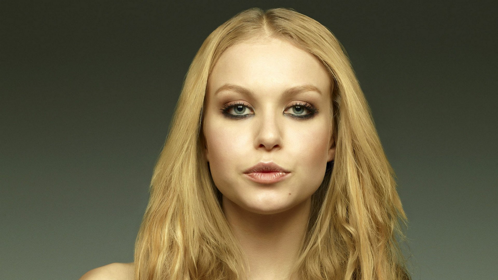 Download TV Show Hemlock Grove HD Wallpaper